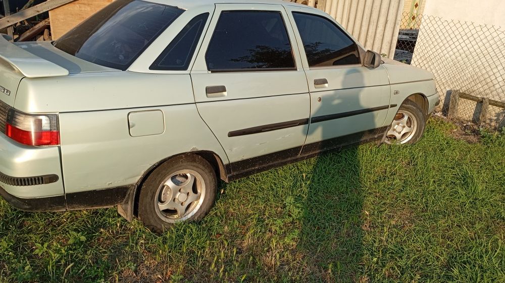 Продам ВАЗ- 2110