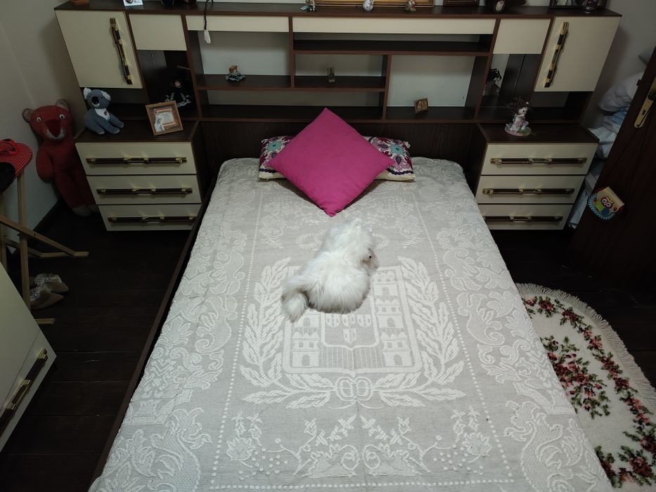 Quarto  completo com tudo o que tem na foto