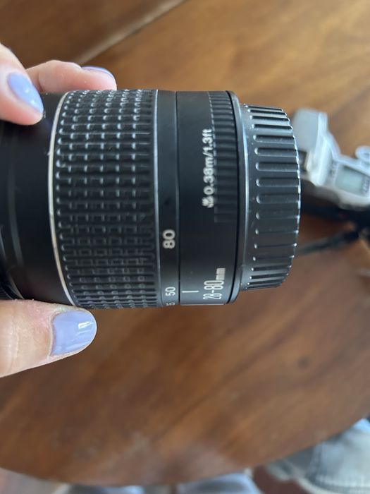 Canon EOS 3000N com objetiva 28-80mm