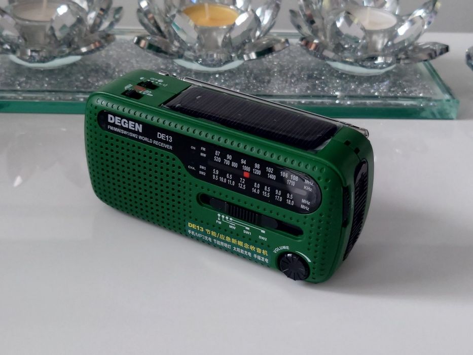 DEGEN DE13 radio survivalowe turystyczne solarne