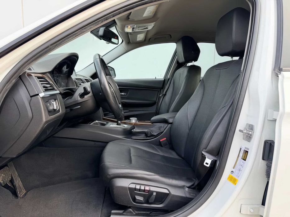 BMW 3 Series      2015