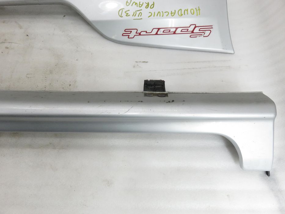 Listwy Progowe Honda Civic VII 3d 71850s5t 71800s5t Nh623m