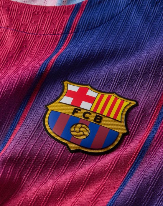 Lamine Yamal Camisola UCL versao de jogador.