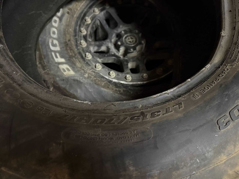 Колеса шини 315/70 R17 BFGOODRICH  T/A KO2 + диски 5х127 комплект