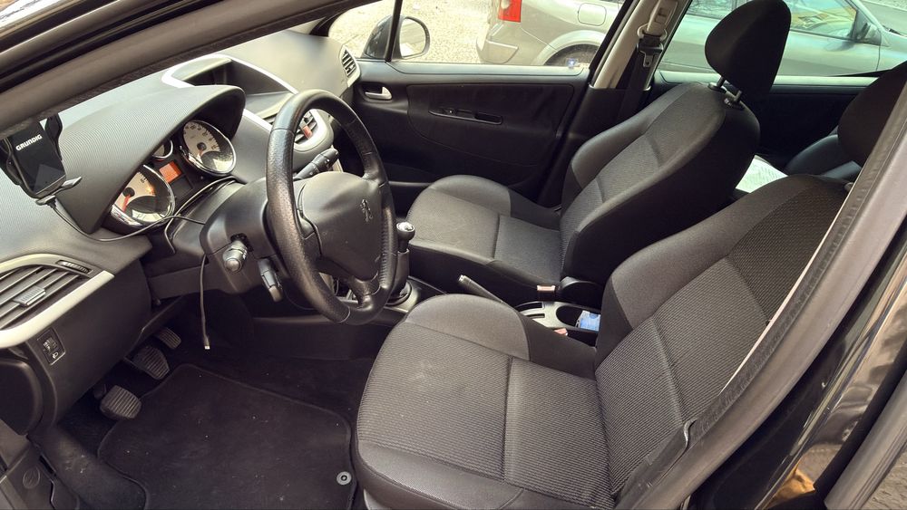 Peugeot 207 sw 2011 93.500km