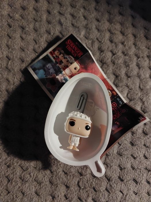 Eleven Stranger Things kinder joy