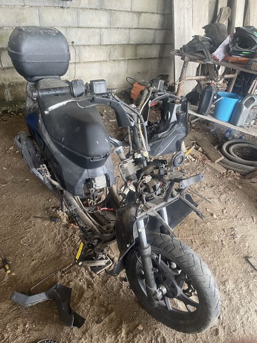 Vendo ou completa ou para peças