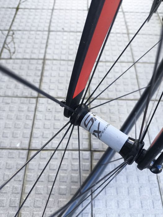 Bicicleta estrada em carbono LOOK 695