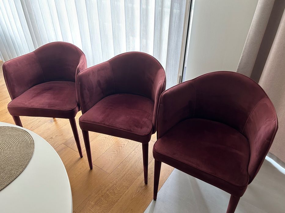 3 Cadeiras de Jantar AM.PM Leos em Veludo Vermelho