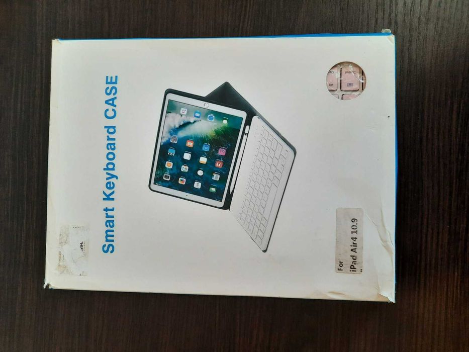 Чехол и клавиатура для iPad air 4, 10.9 светлорозовые