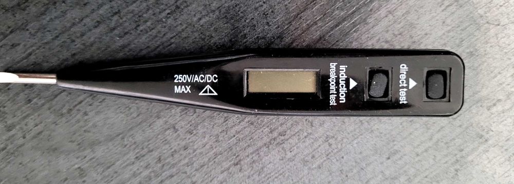 Digital Voltage Tester64551258952321121