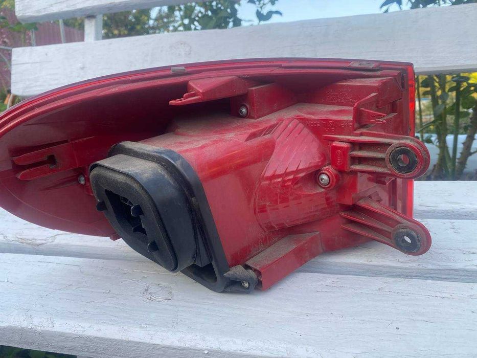 Фонарь стоп задній Tiguan usa Правий 12-16 Фонарь в крыло tiguan usa