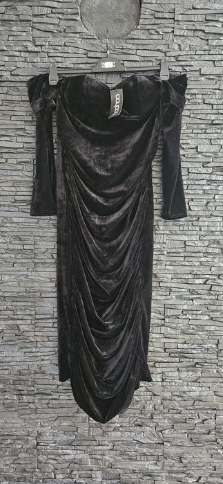 Sukienka długa nowa