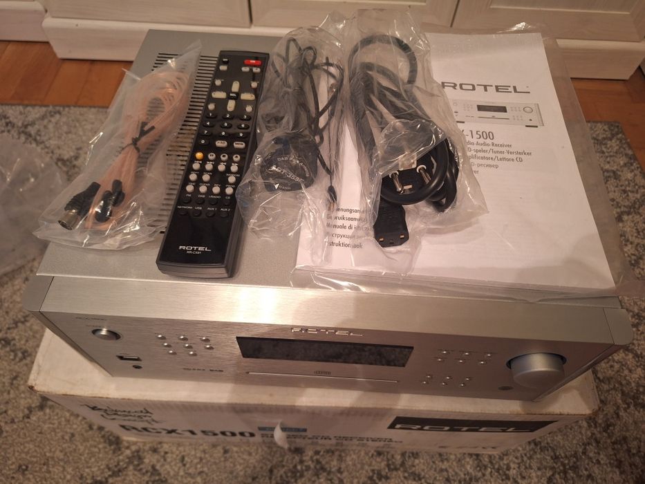 Amplituner CD Rotel RCX 1500 pilot karton