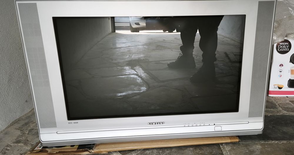 TV CRT Samsung widescreen de 32"