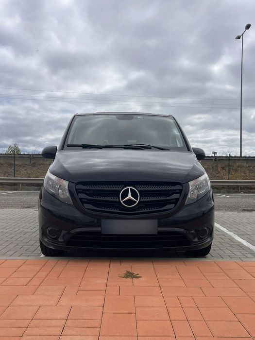 Mercedes-Benz Vito Tourer Longa Aut. PRO