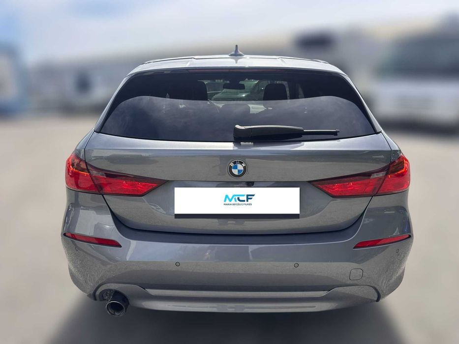 BMW 1 Hatchback (F40) 116 d Salvado