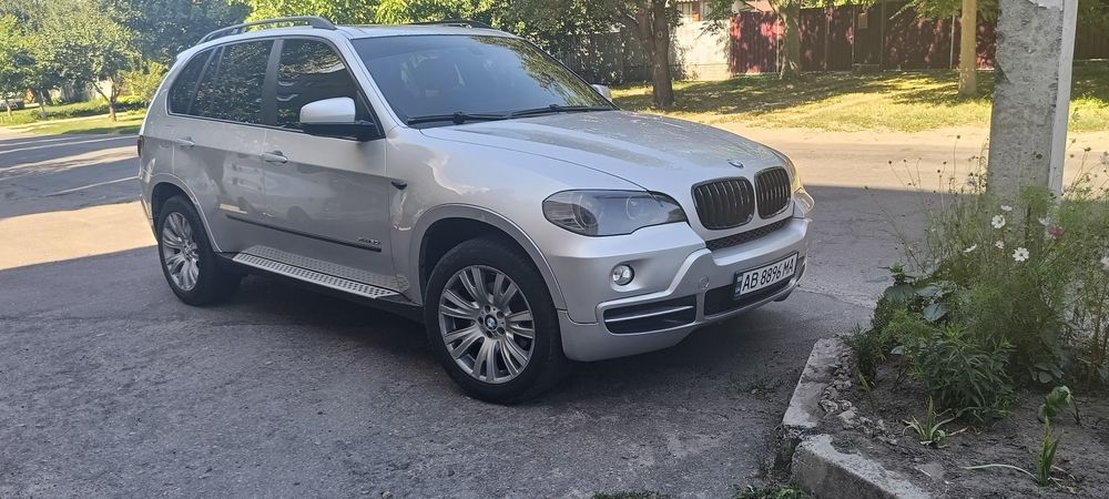 BMW X5 E70 в хорошем состоянии.