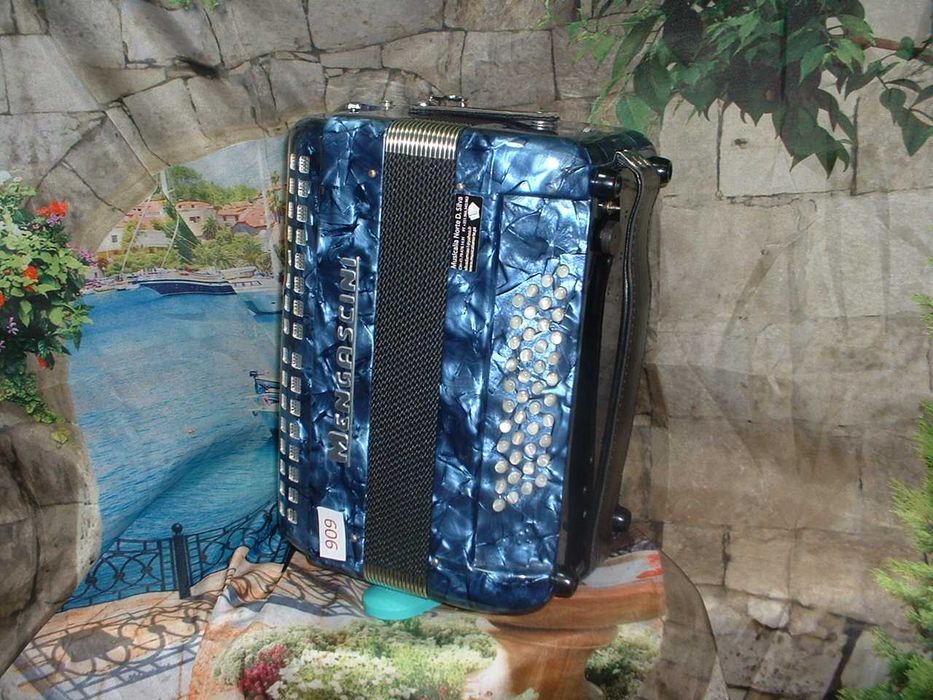 Concertina co radio de cacetes  Avenda N .909