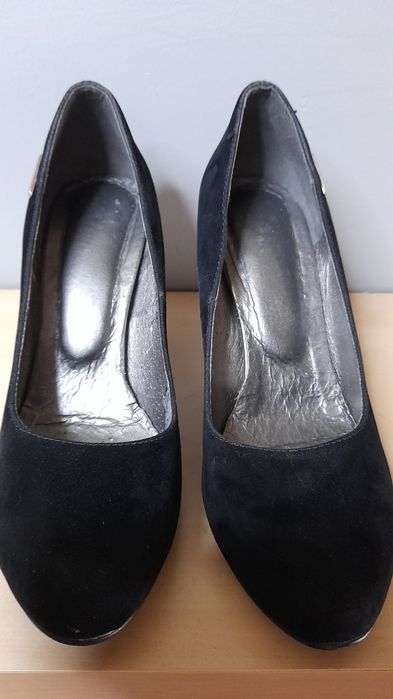 Buty na obcasie czarne