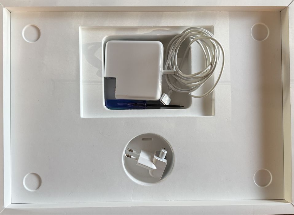 MacBook Pro A1398/2015/i7/2.5GHz/16GB/512GB/15.4/R9M370X/nowa bateria