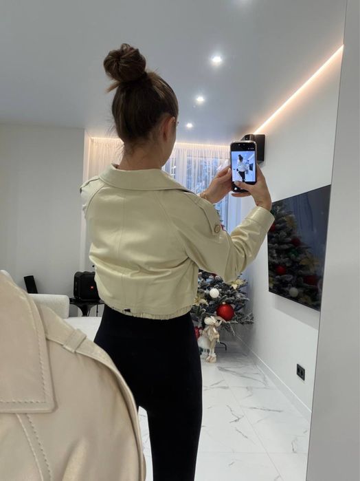 Куртка шкіряна нова