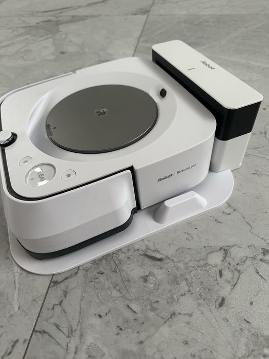 Robot Roomba brava jet m6