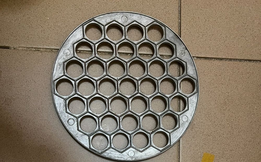 Пельменница  не дорого