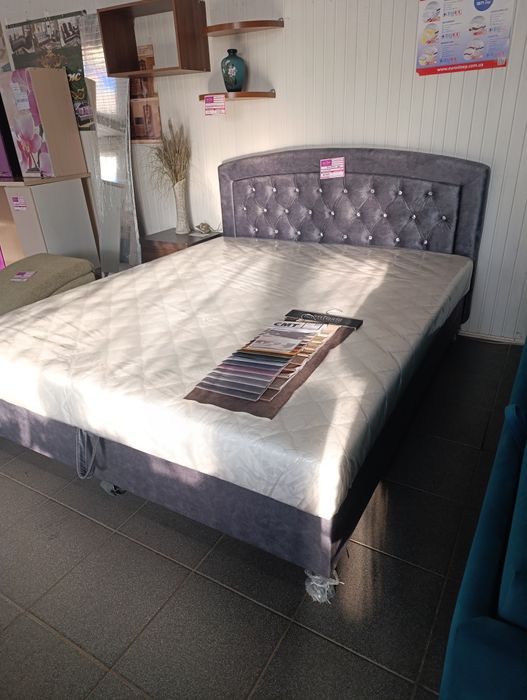 Ліжка двоспальні різних варіантів і розмірів