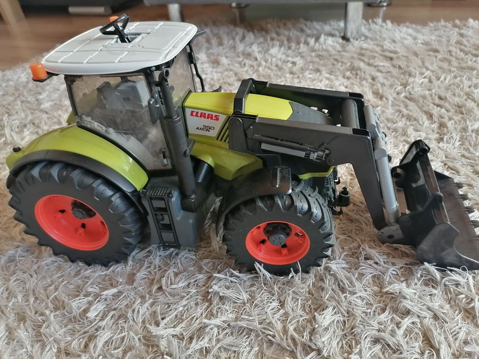 Traktor bruder Claas 950Axion