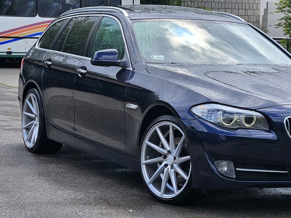 BMW F11 2012 photo 2