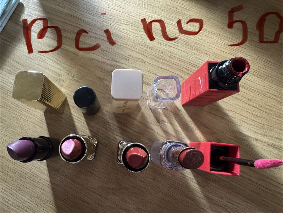 Лоти набори косметики тіні помада румʼяна maybelline max factor