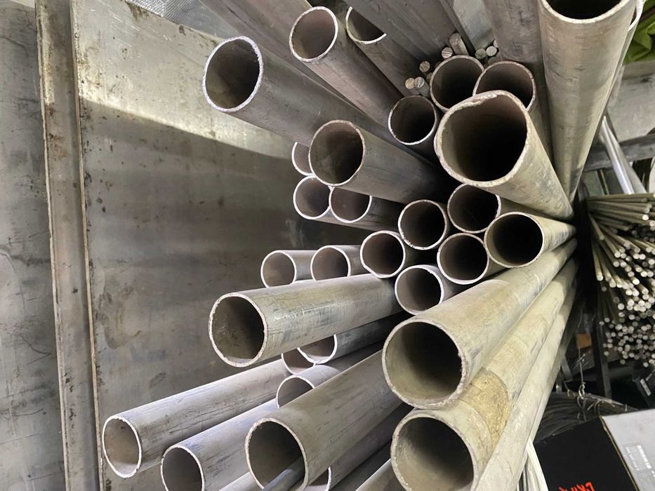 алюміній труба 46х2  ф160х10 ф220х35 ф460х45
 листи заготовки дюраль