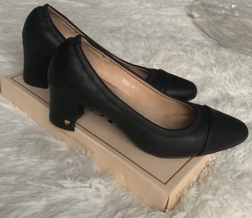 Czarne buty na obcasie czółenka Vicess rozm.38
