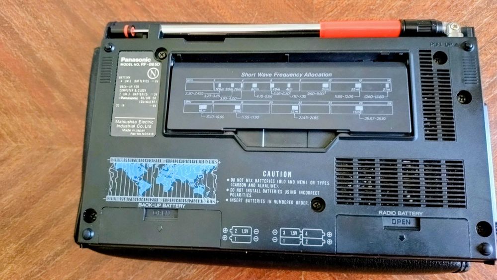 Super Radio raro Portatil Panasonic RF-B65
