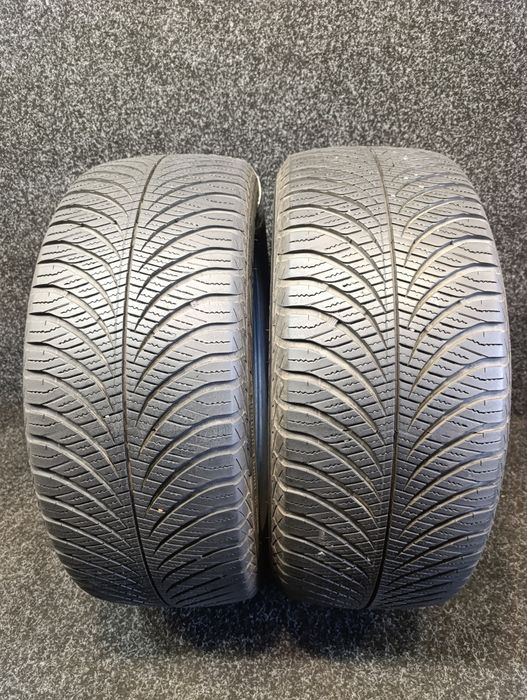 Шини 235/55R17 Goodyear (всесезонні)