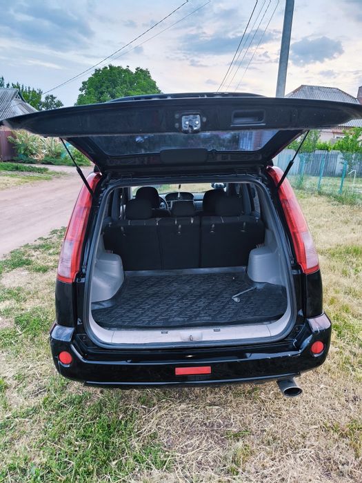 NISSAN X - Trail