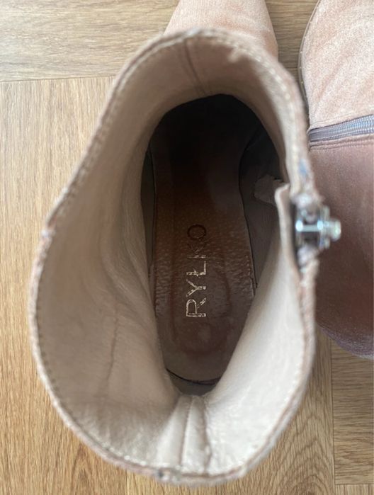 Botki zamszowe Ryłko