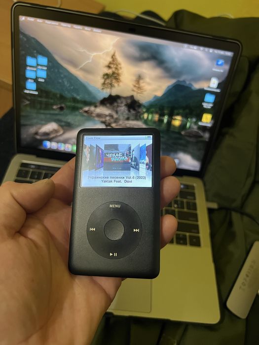iPod Classic 6gen 80gb +EarPods чохол