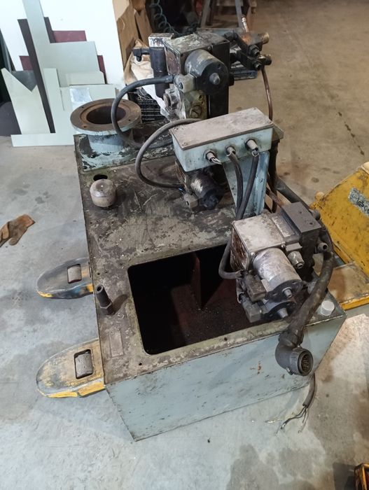 Гидростанція безцентрошліфувального 3Е183  3Е184