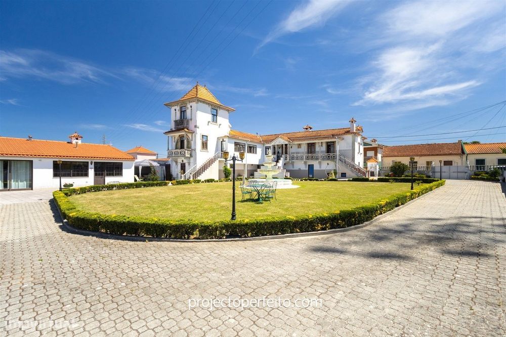 T3 Mansion for Sale in Cortegaça, Ovar