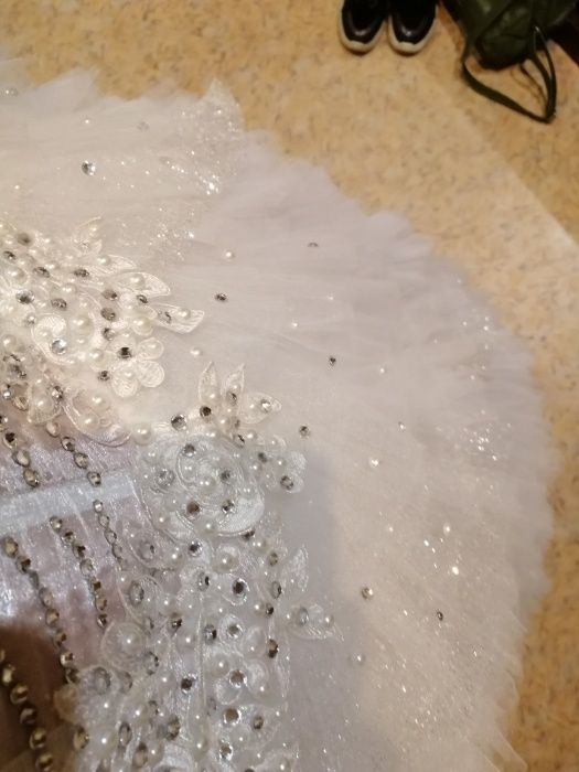 Новое Свадебное платье .срочно продажа. Не дорого