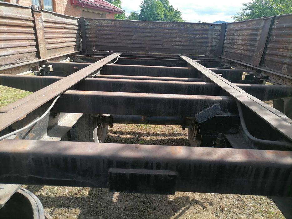 Причіп камазовський