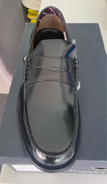 Sapato homem preto classico 100% pele (Novos) nº43
