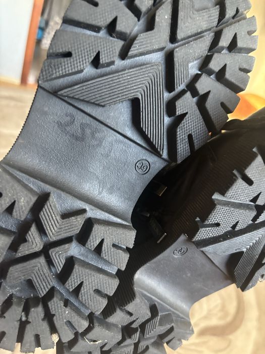 Взуття жіночке шкіряні зимові тепленькі