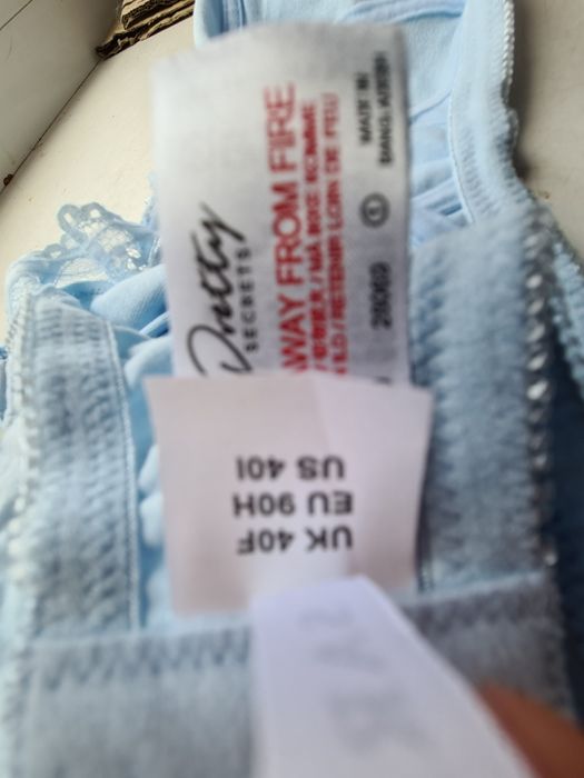 Бюстгальтер Pretty Secrets 40F