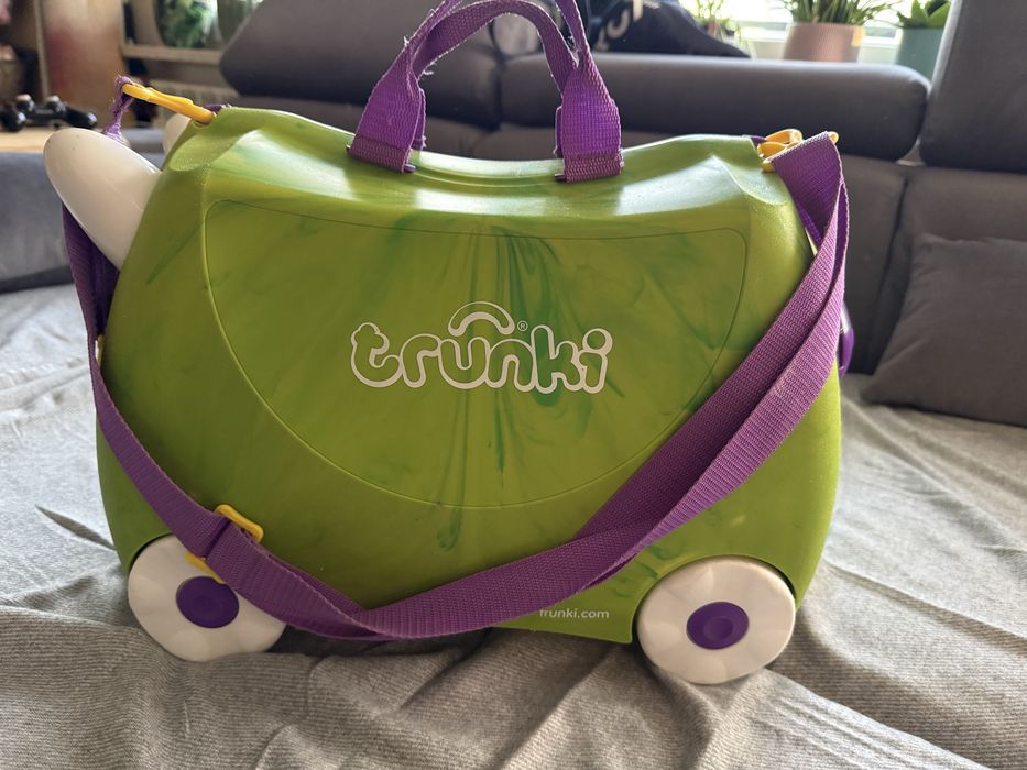 Walizka dla dzieci trunki