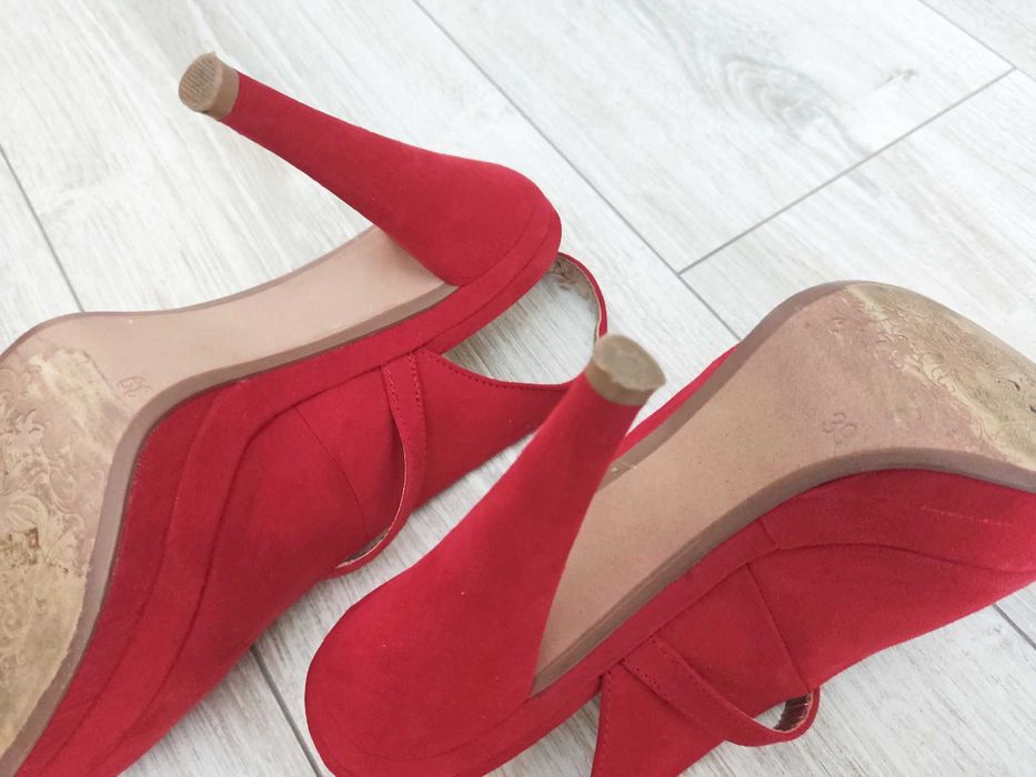 Buty damskie szpilki Catwalk - czerwone