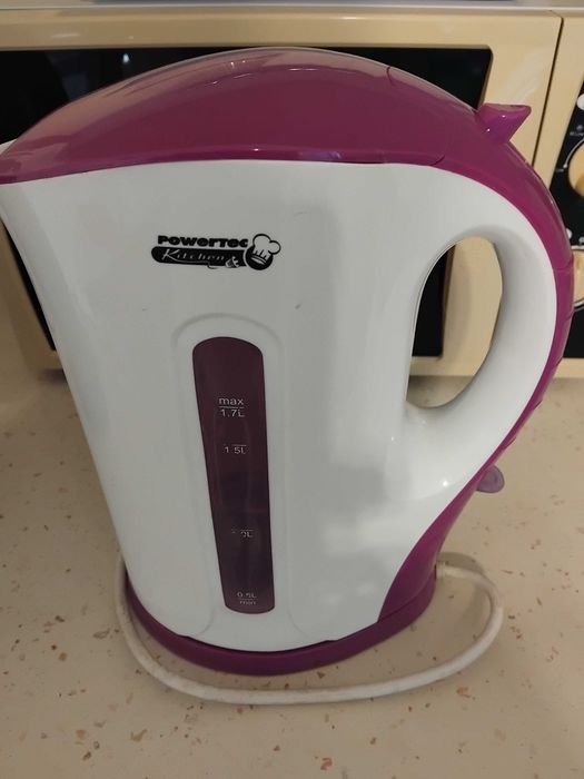 Продам електрочайники,в гарномустані