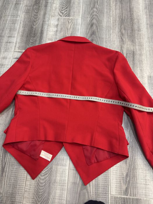 Сукні жіночі.